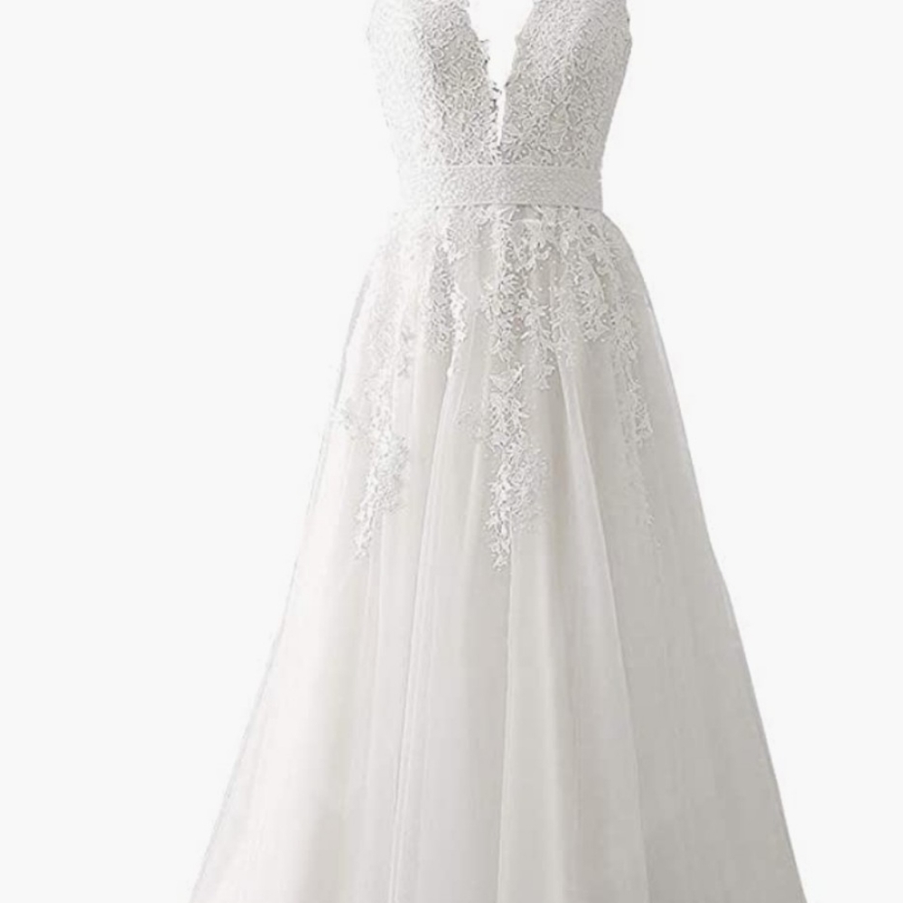 Wedding dress - Picture 2 of 8